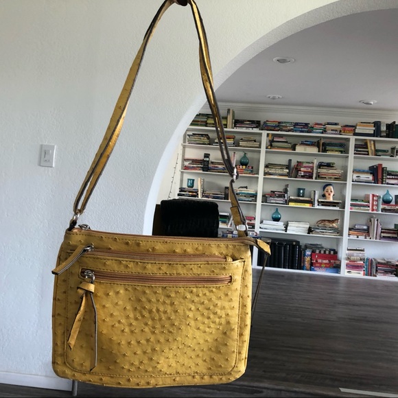 Yellow Faux Ostrich Leather Bag - Picture 6 of 7